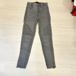 Beulah Silver Textured Pants